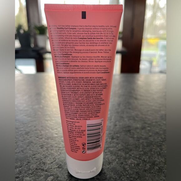 Living Proof Curl Shampoo wavy, curly, coily hair for stronger defined curls - Picture 6 of 8